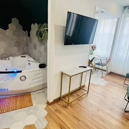 Detente, Et Parking Prive Apartment